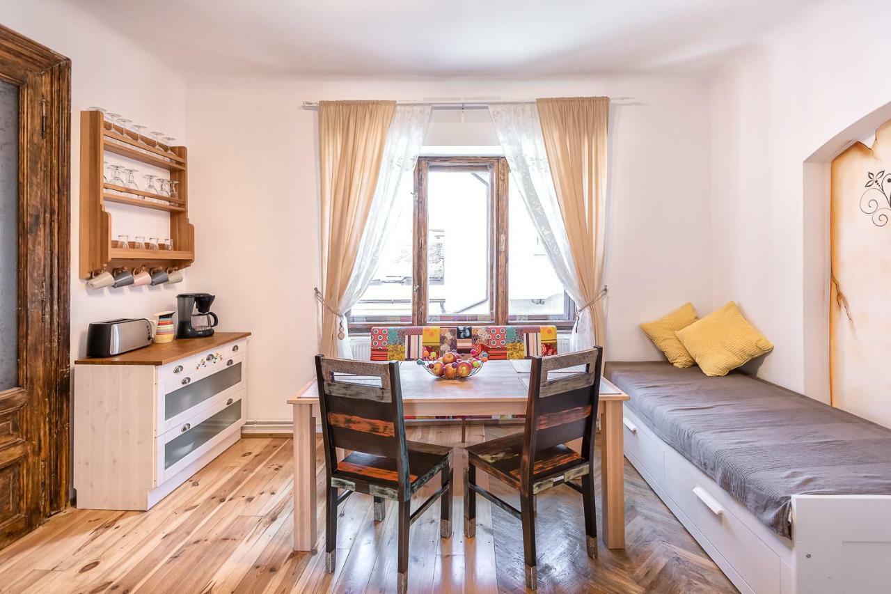 Ferienwohnung Saint John'S 22 Brașov Exterior foto